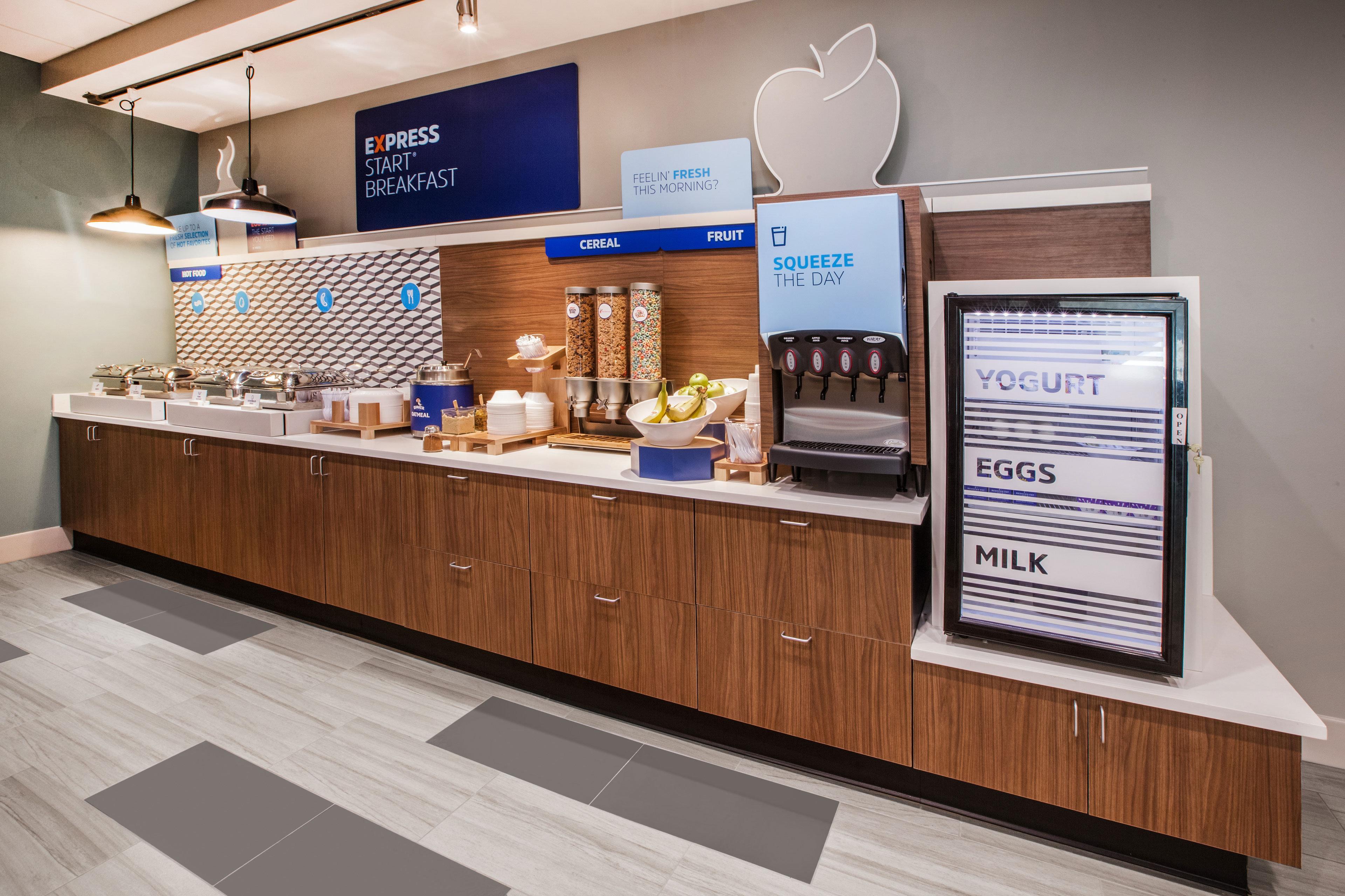 Express & E - Hubbard I30 By Ihg Hotel