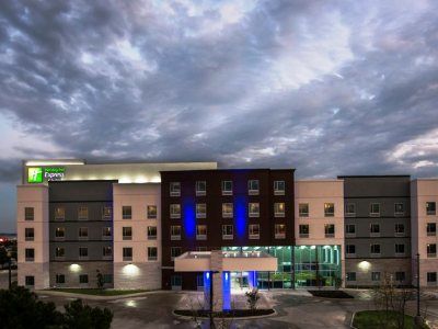 Express & E - Hubbard I30 By Ihg Hotel