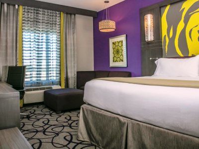 Holiday Express & E - Lake Hubbard I30 By Ihg